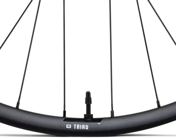 Industry Nine Triad AL Hydra2 27.5-inch Rear
