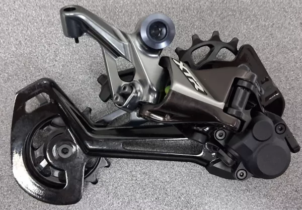 Shimano XTR RD-M9100-SGS 12 Speed Rear Derailleur w/ Clutch: Long Cage, Gray *OE*