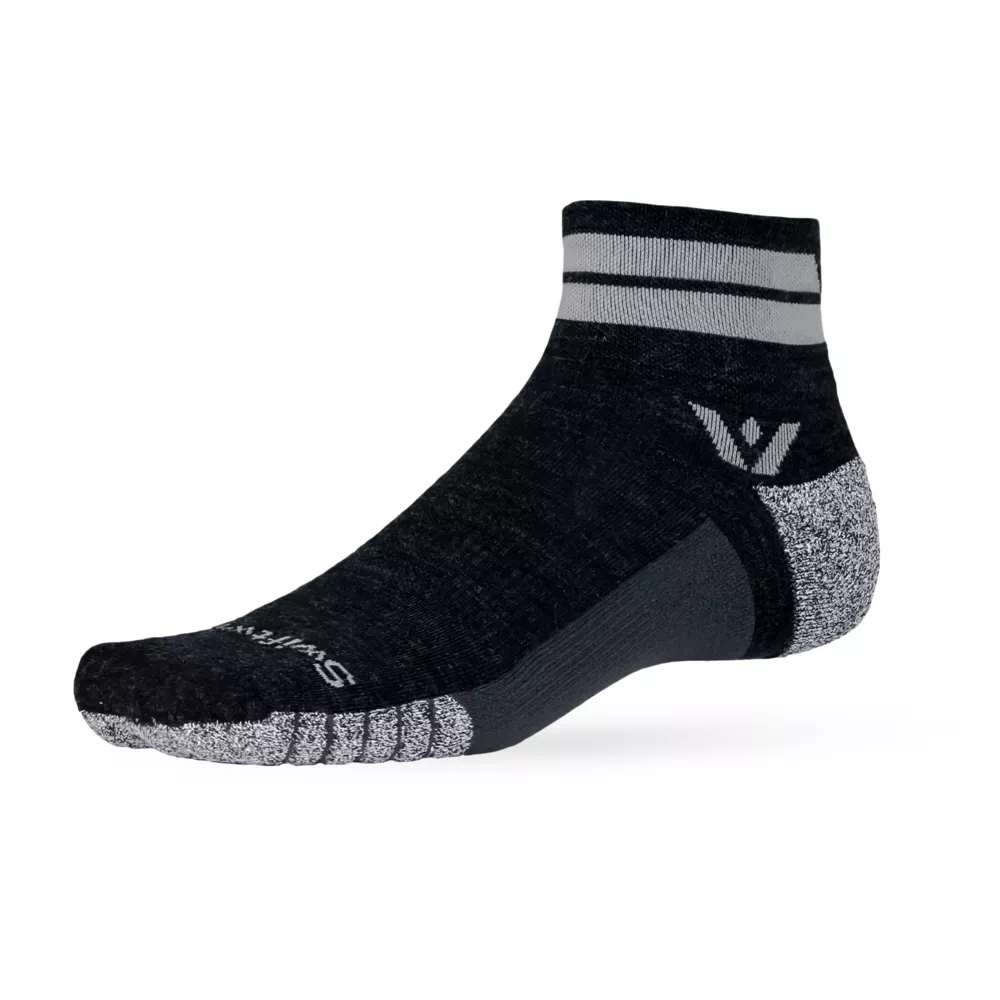 Swiftwick Flite XT Trail Quarter Crew Socks